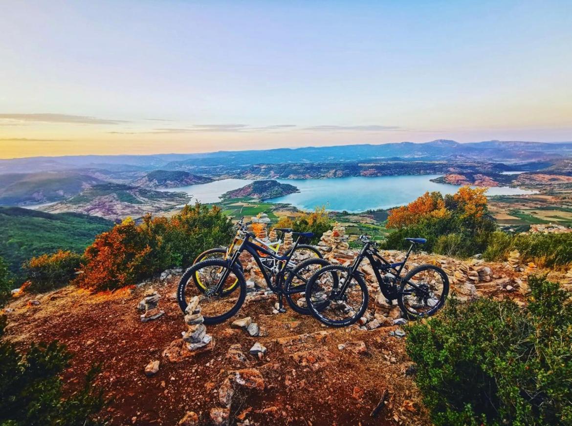 Bungalow Les Ruffes Du Salagou Clermont-lʼHérault Εξωτερικό φωτογραφία